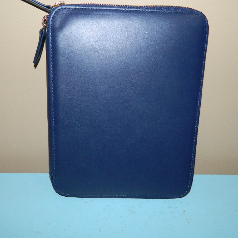 Mark & Graham Essential Tech Small Travel Folio - Picture 2 of 3